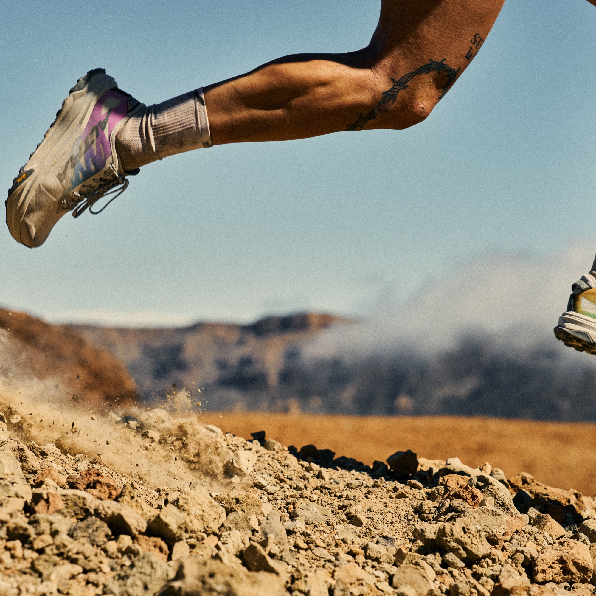 x Soar Men's Mont Blanc Carbon Trail Running Shoes - Image 7
